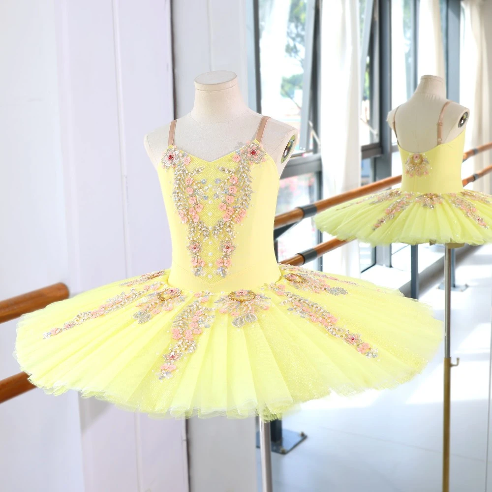 Robe tutu de ballet orn&eacute;e de fleurs | Options rouge/rose/jaune | Tailles enfants et adultes - BLT172