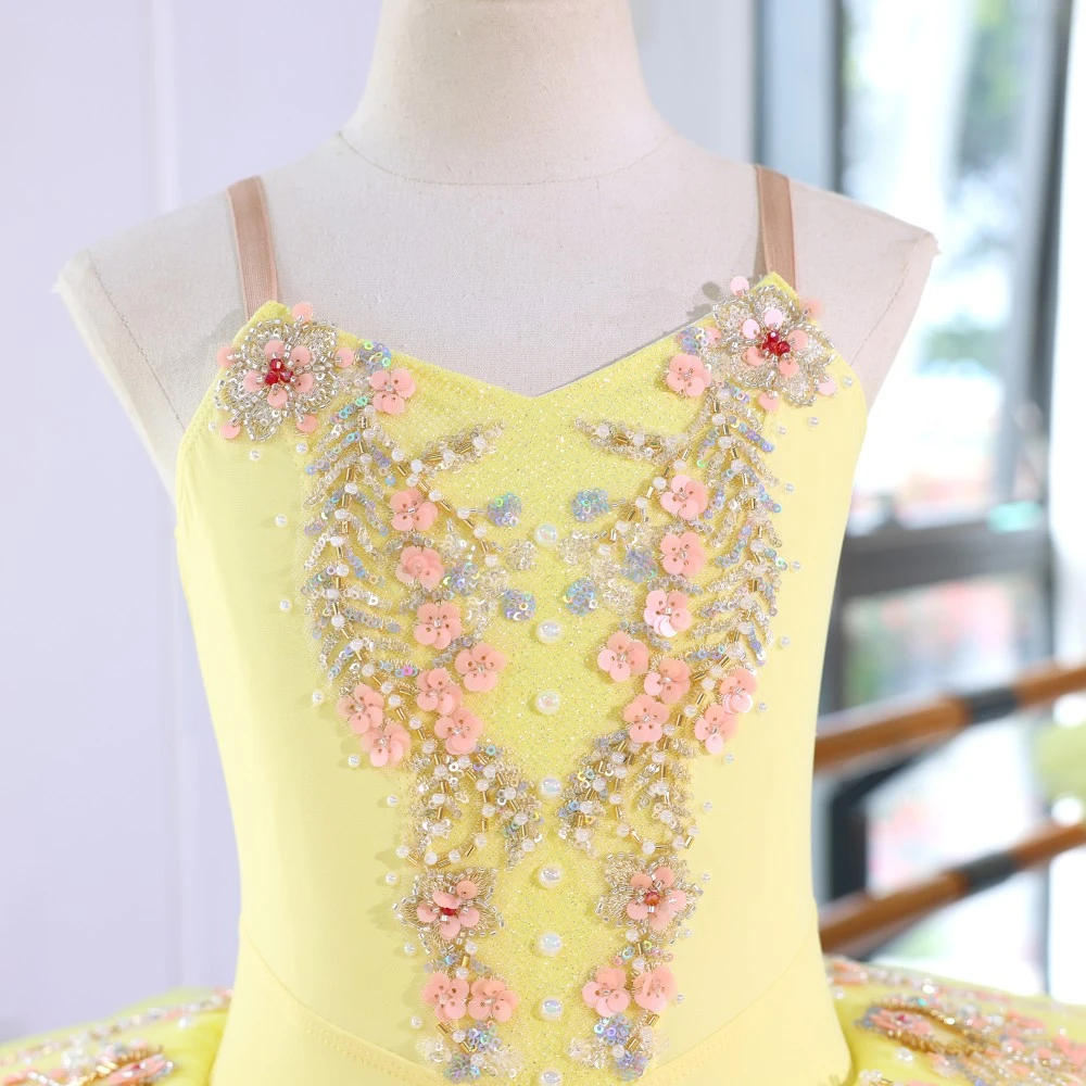 Robe tutu de ballet orn&eacute;e de fleurs | Options rouge/rose/jaune | Tailles enfants et adultes - BLT172