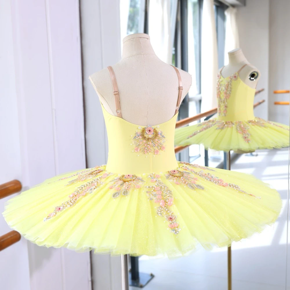 Robe tutu de ballet orn&eacute;e de fleurs | Options rouge/rose/jaune | Tailles enfants et adultes - BLT172