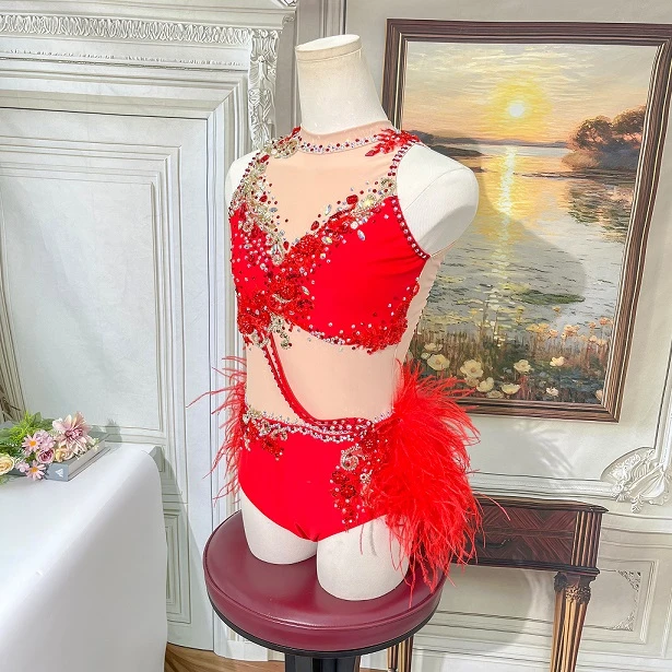 Justaucorps de comp&eacute;tition de jazz strass plume rouge | G052