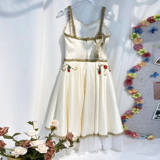 Blanc Cr&egrave;me L'&Eacute;veil de la Flore Robe de Ballet | R0696