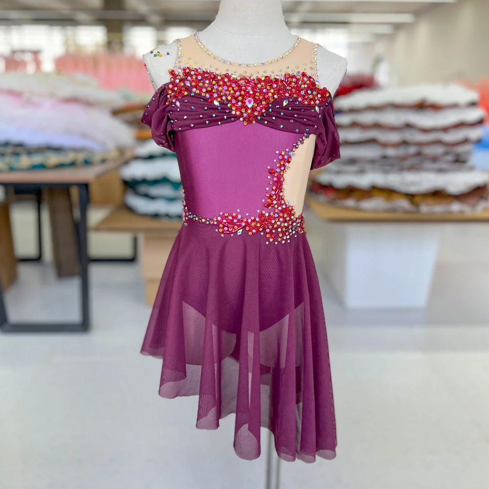 Costume de danse lyrique en maille strass &agrave; &eacute;paules d&eacute;nud&eacute;es prune | G028