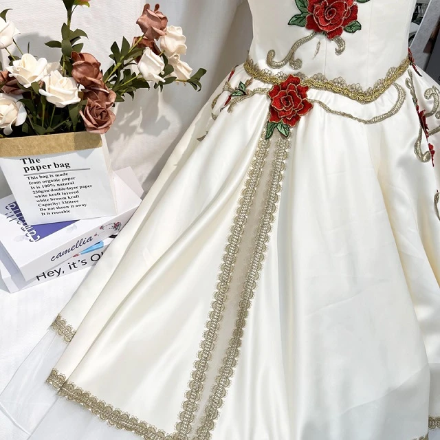 Blanc Cr&egrave;me L'&Eacute;veil de la Flore Robe de Ballet | R0696