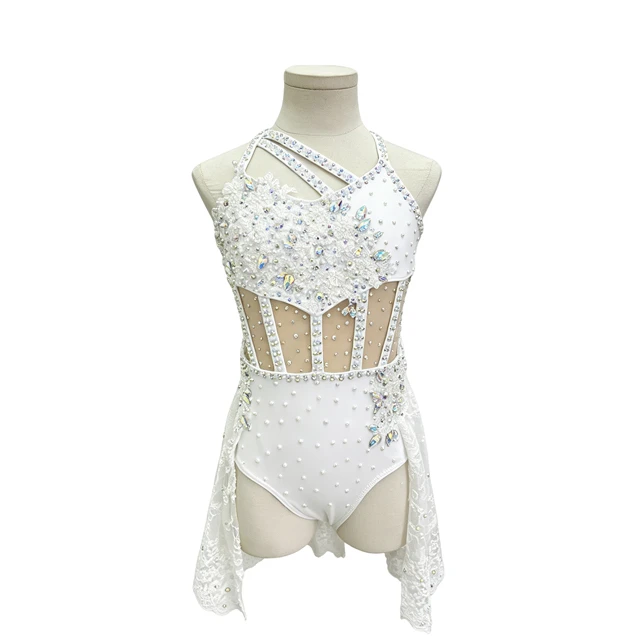 Robe de danse lyrique orn&eacute;e de strass licou blanc | BLC1374