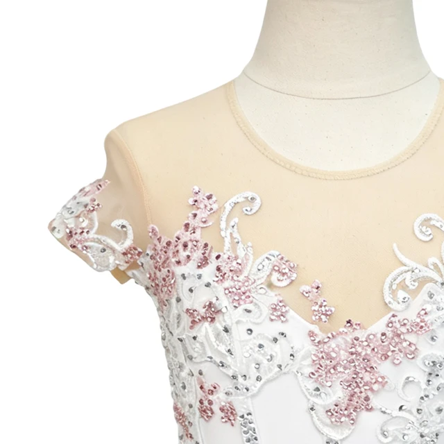 Robe de danse lyrique blanche avec strass en dentelle rose | G030