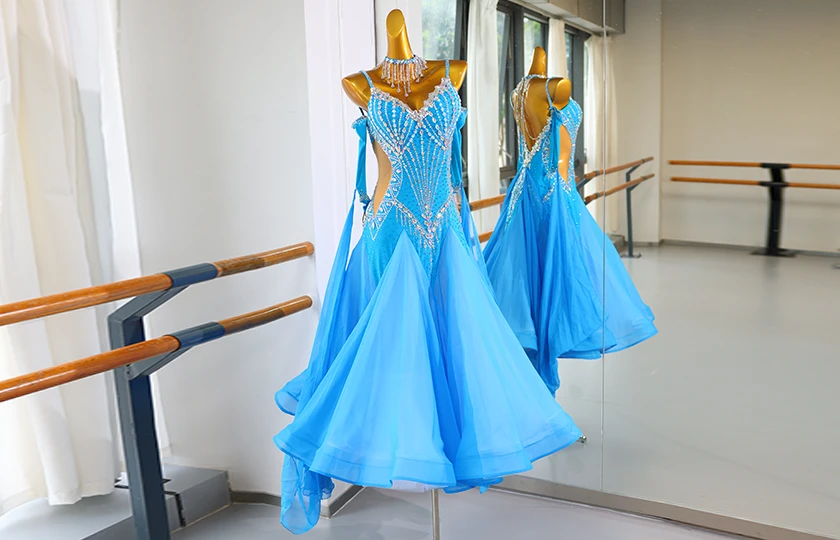 Strass bleu ciel Standard Latin &amp; Robe de danse de salon | LD018